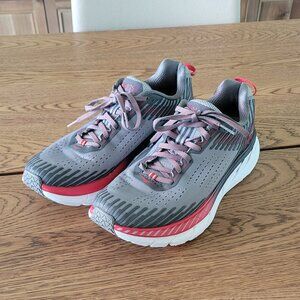 Hoka Clifton 5 Men's Size 9.5